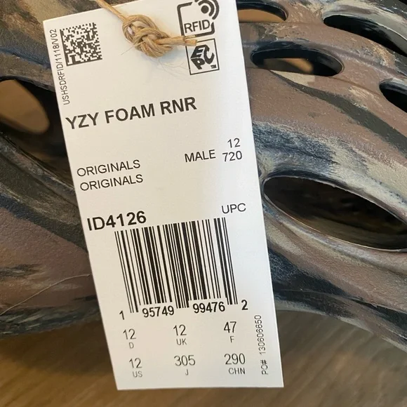 Yeezy Foam Runner Black Brown Sandals display picture 1